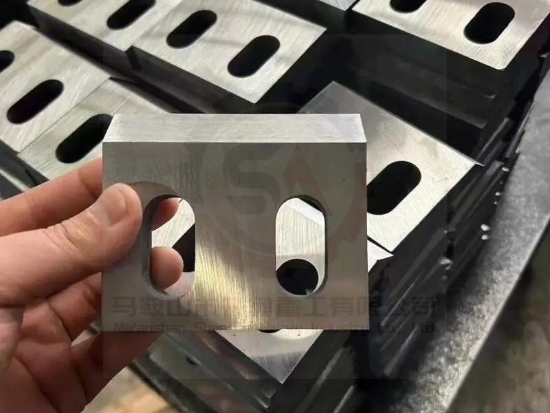 High-Performance Crusher Blades for Plastic Recycling