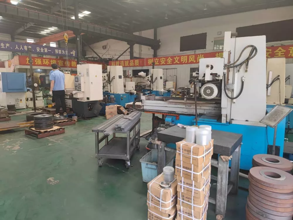 ShengAo Blade Working Place