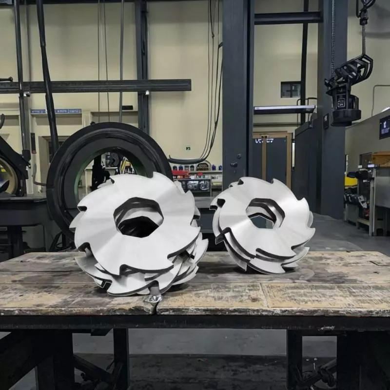 long lasting shredder blades for heavy duty recycling equipment