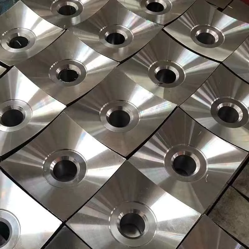 precision-shredder-blades-close-up-high-hardness-alloy-steel