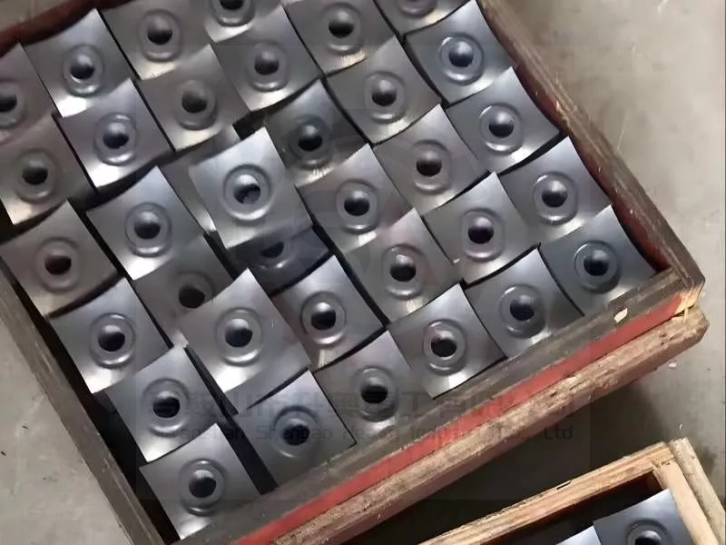 High-Efficiency Single-Shaft Shredder Blades Video