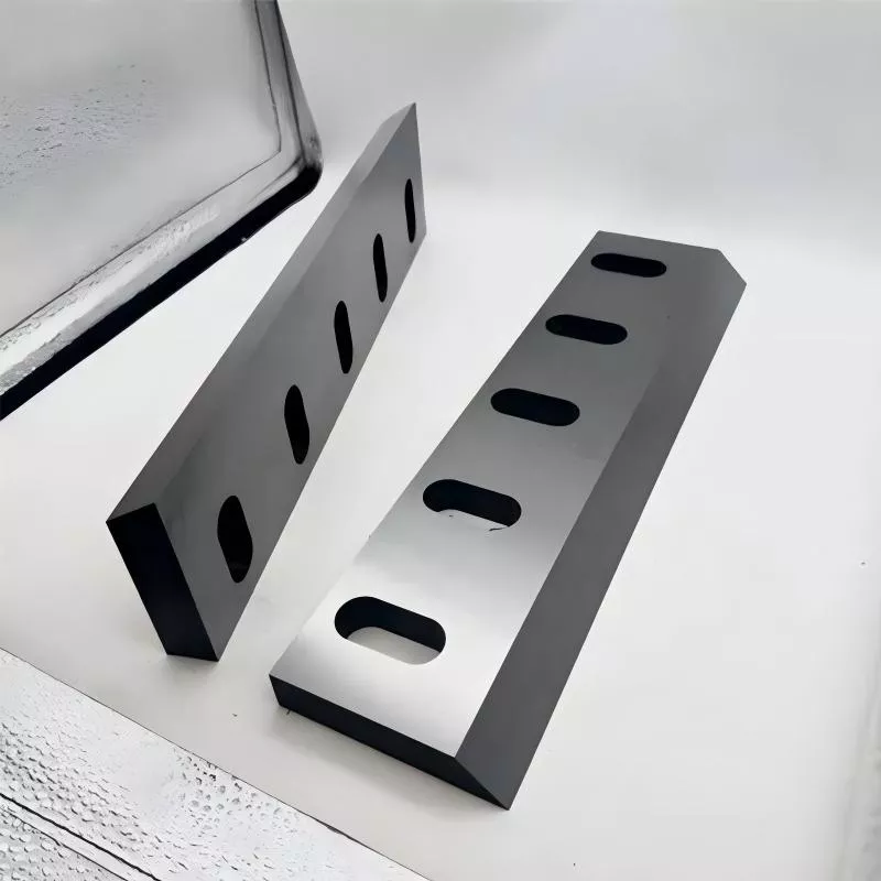 wear resistant shredder blade edge technology close up