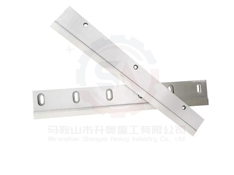 交換可能なチップブレード